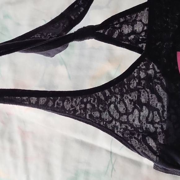 Under Armour tank top - Picture 6 of 7